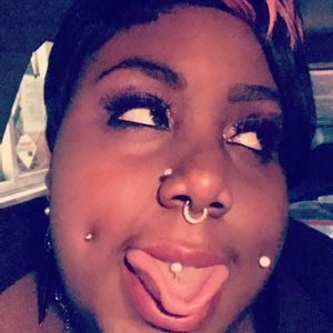 Meet your Posher, Kendra